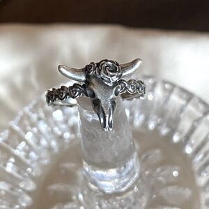 James Avery
Desert Rose Ring